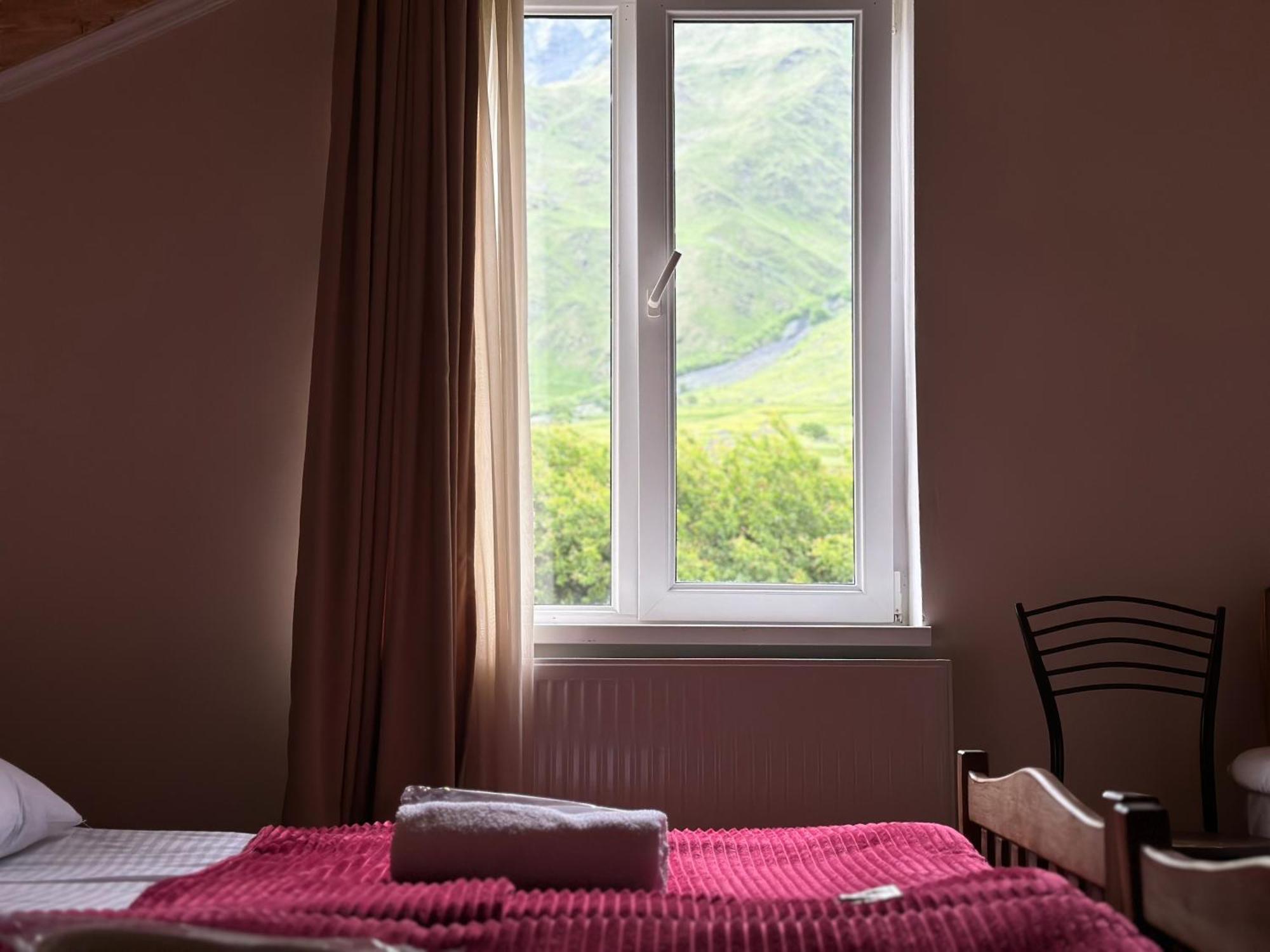Hotel Dari Kazbegi Eksteriør bilde