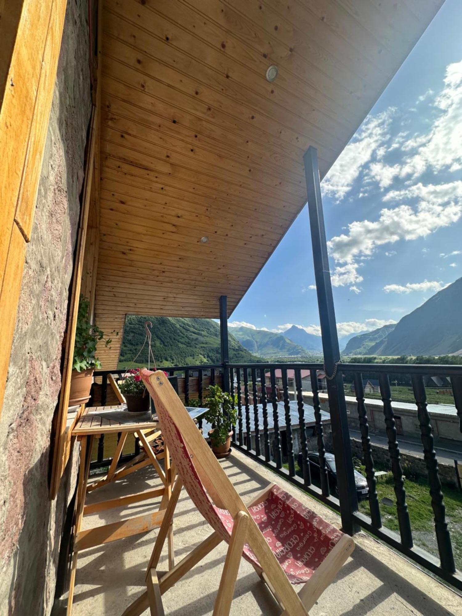 Hotel Dari Kazbegi Eksteriør bilde