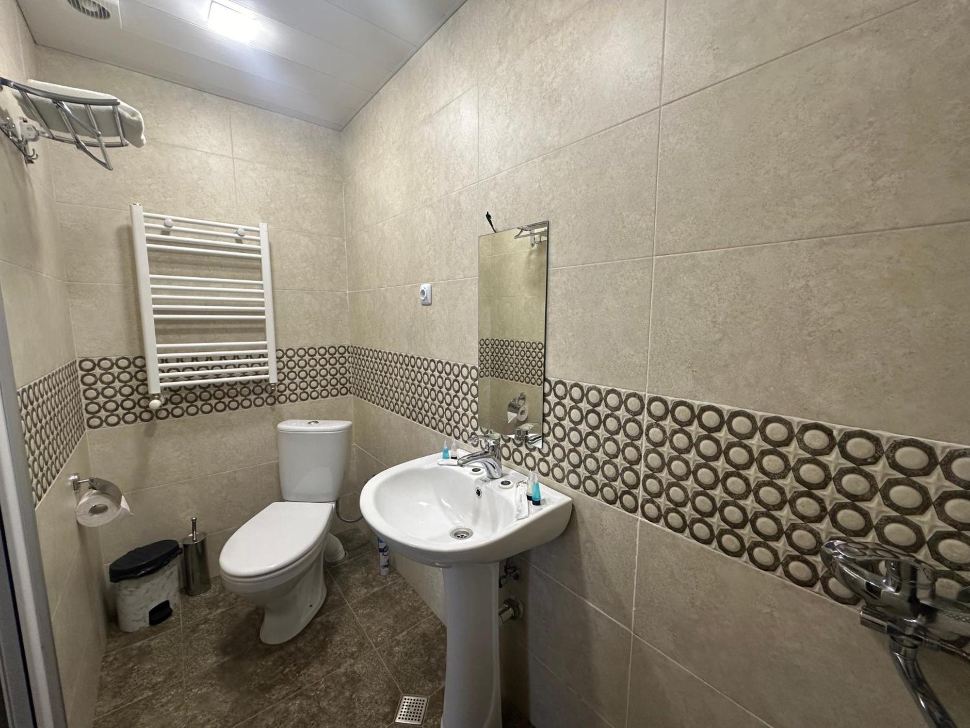 Hotel Dari Kazbegi Eksteriør bilde